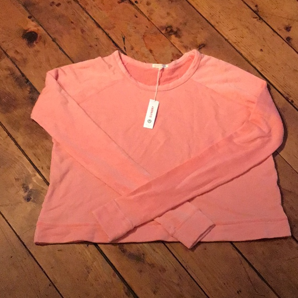 Sundry boxy crop.